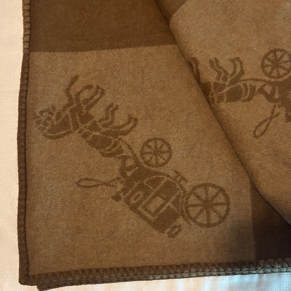 Coach Black and Brown Carriage Scarf Blanket - Picture 7 of 7